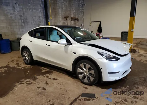 2022 Tesla Model Y from USA, damaged, VIN 7SAYGDEE0NF322191